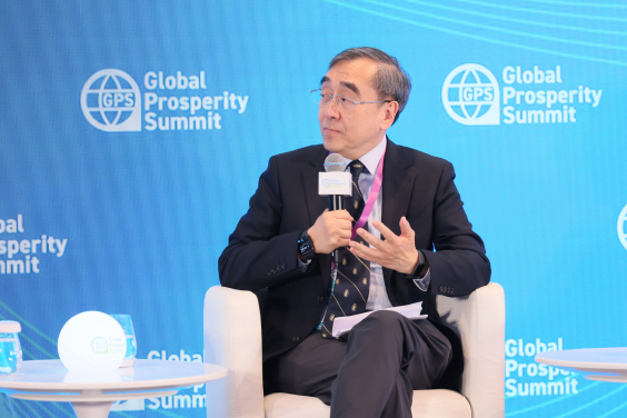 港大首席副校長王于漸教授今日（5月20日）應邀出席2025全球繁榮峰會（GPS），並作為專題討論嘉賓，分享其對人工智能（AI）發展的深刻見解。