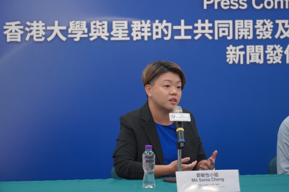 忠誠車行執行董事兼星群的士創辦人鄭敏怡女士